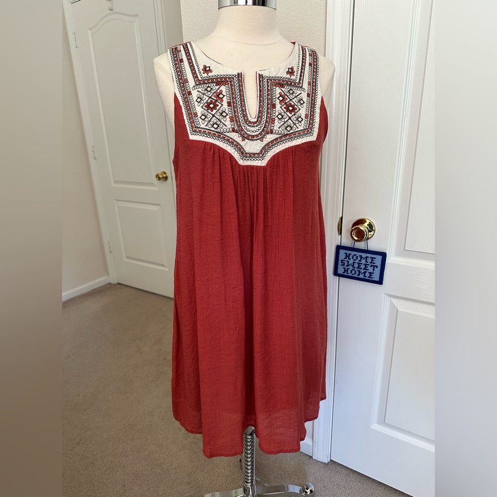 Luxology Sleeveless Embroidered Yoke Gauze Dress in Rust Size 12